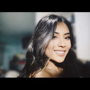 Meet your Posher, Abigail